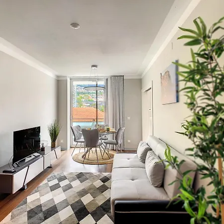 The New By Lovelystay * Funchal (Madeira)